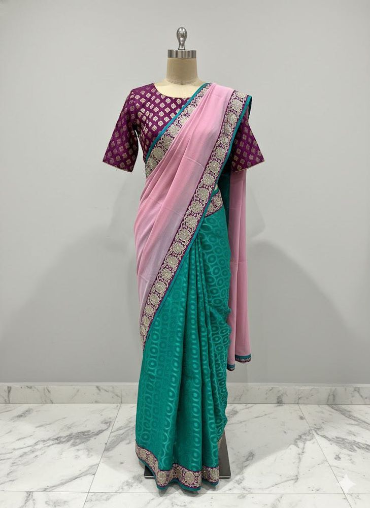 Elegant Pink &amp; Green Saree💚🎀