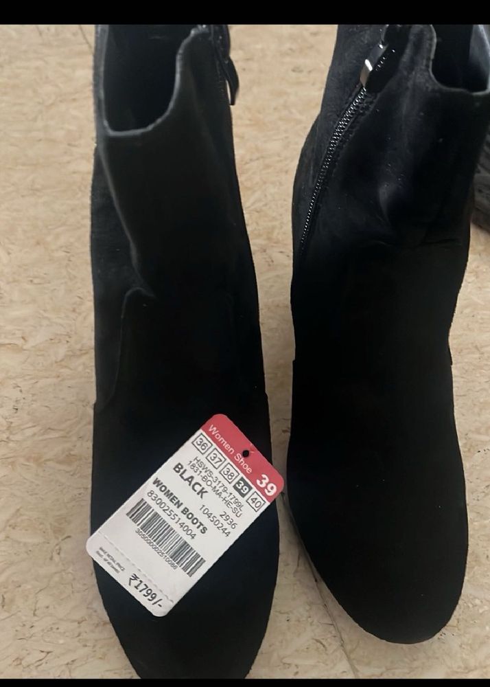 Suede Black Ankle Boots