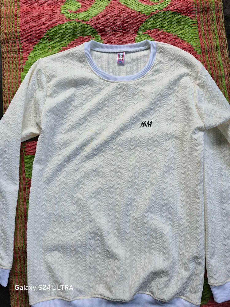 H&amp;M Textured Crewneck Sweatshirt