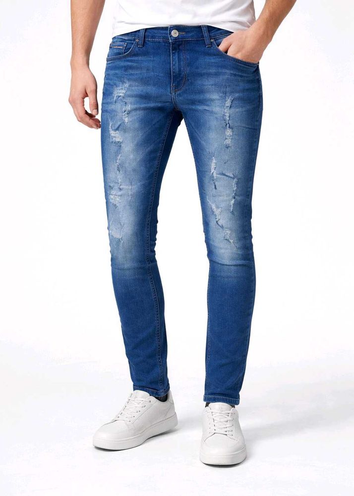 Stylish Men's Ripped Blue Jeans branded with tag