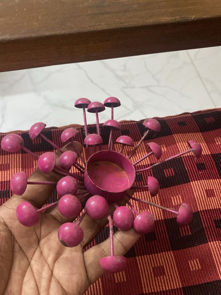 Decorative Pink Metal Flower Tealight Holder