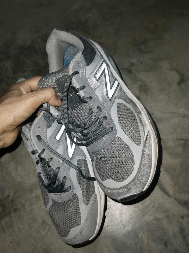 Price reduced!!!Original New Balance Gray Running
