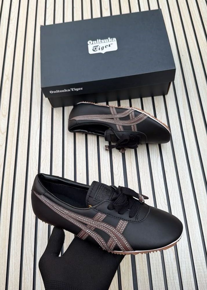 Onitsuka Tiger Versaze Belly
