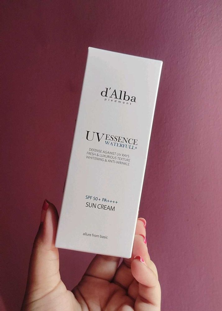 d'Alba UV Essence Waterfull+ Sun Cream