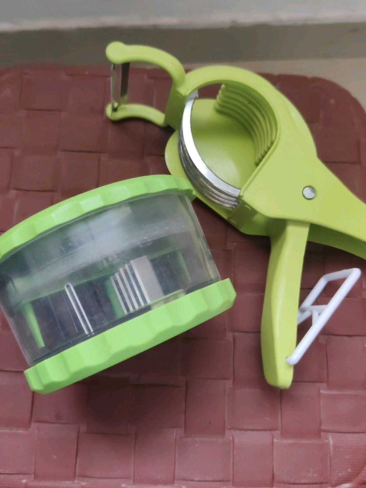 veg cutter peeler and twister.