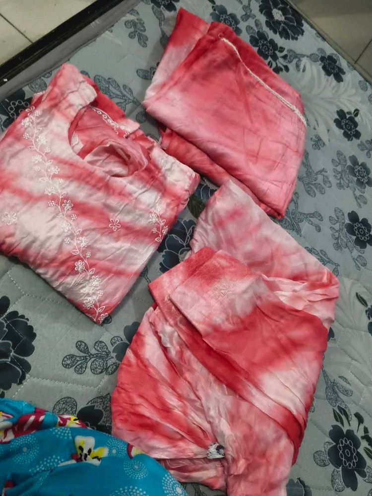 Pink Tie-Dye Kurta Set with Embroidery