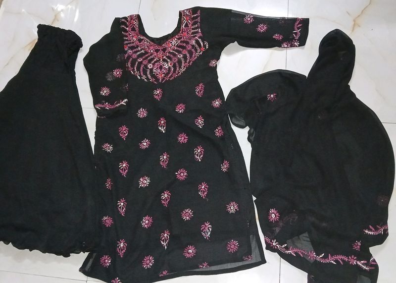 Black Embroidered Salwar Kameez