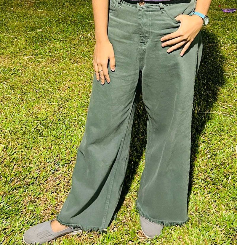 Olive Green Wide Leg Cropped Pants
