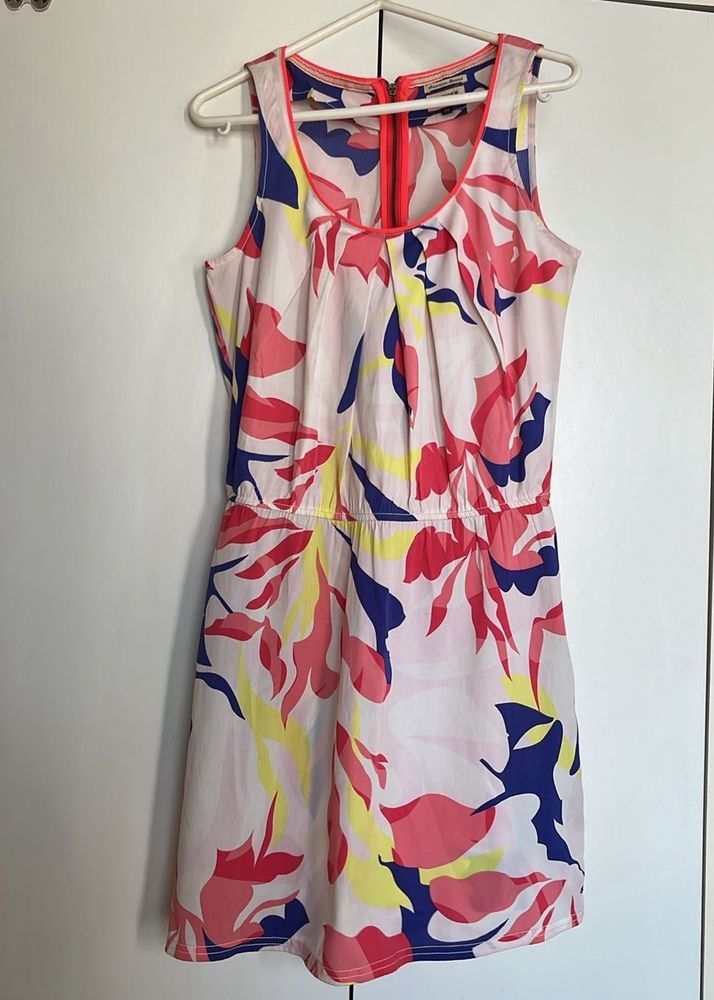Vibrant Floral Print Sleeveless Dress