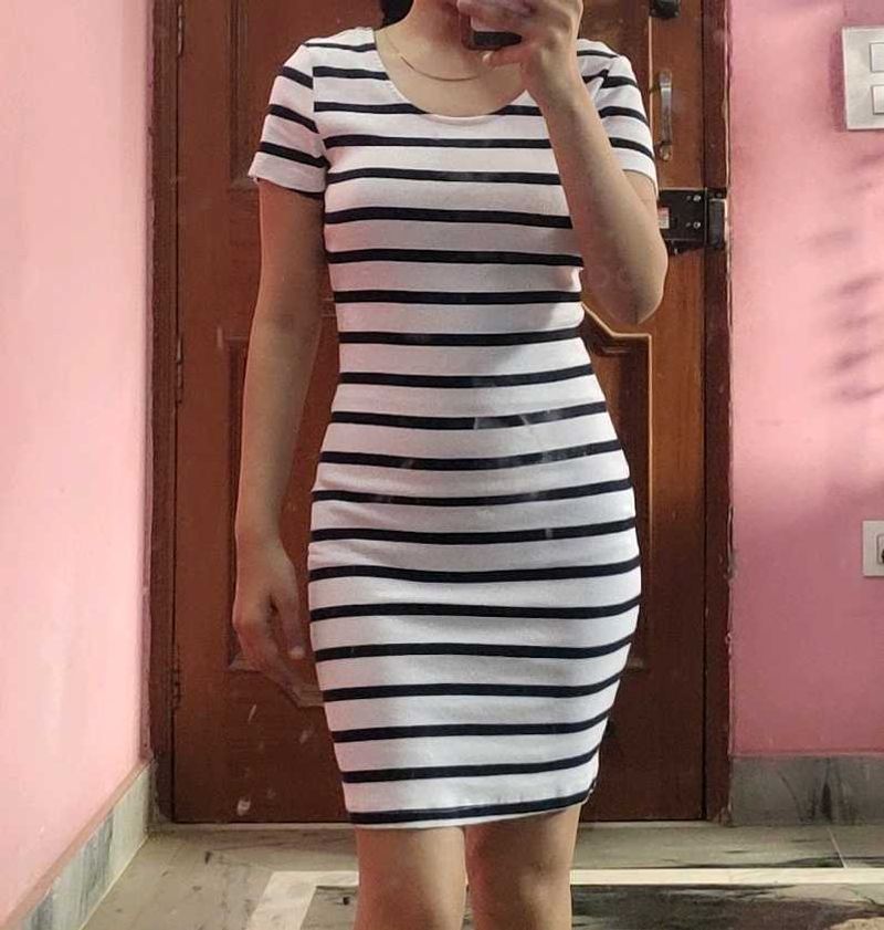 Classic Striped Bodycon Dress