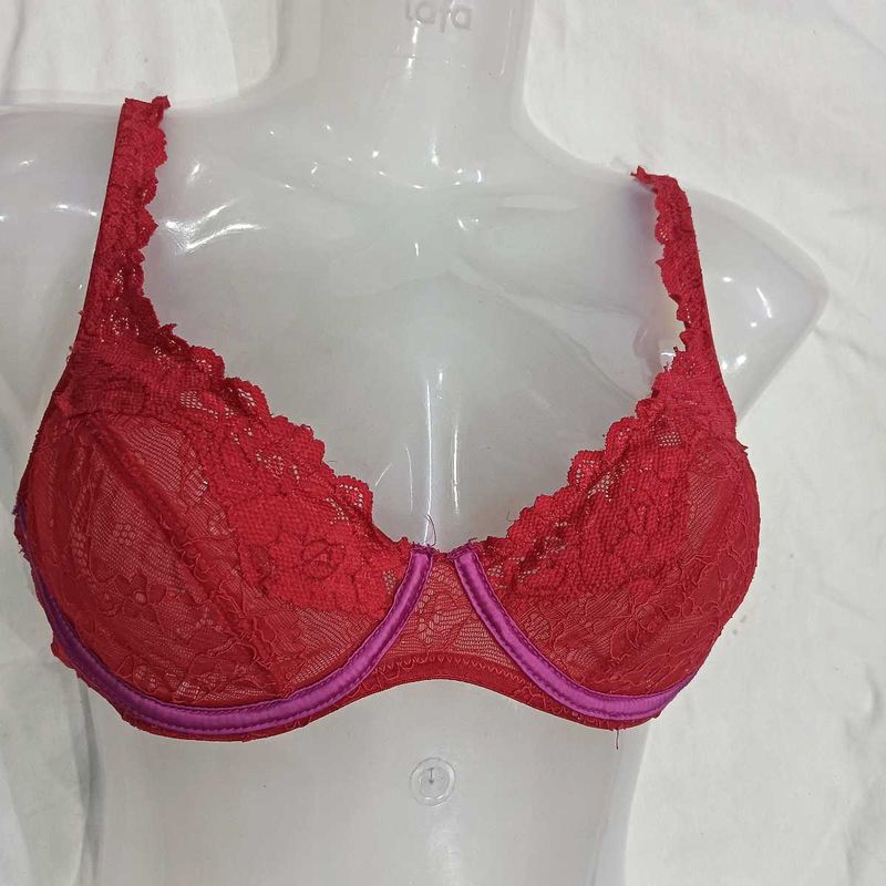 Red Lace🪔 Bra