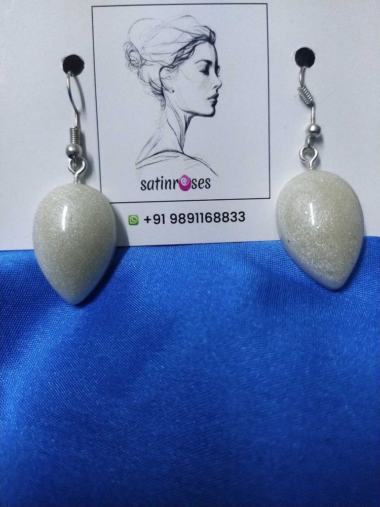Elegant Glitter Teardrop Earrings