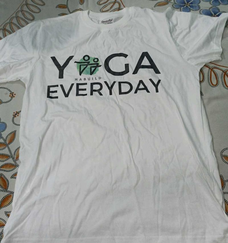 women white yoga tshirt
