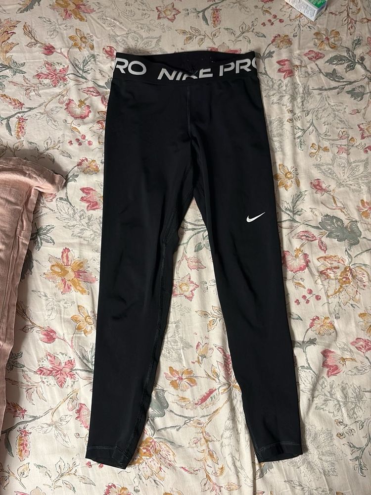 Nike Pro Black Leggings