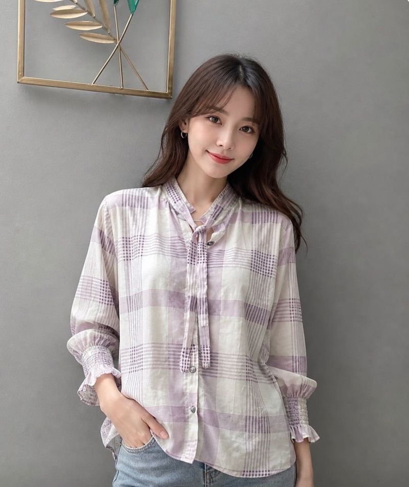 Chic Plaid Tie-Neck Shirt