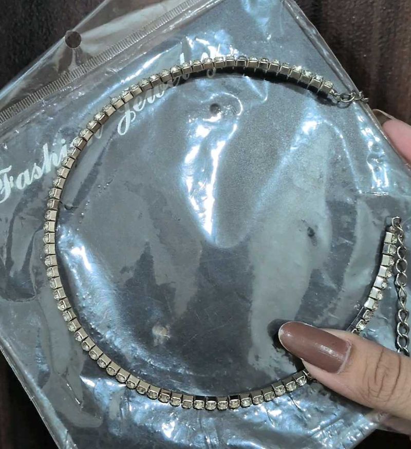 Sparkling Rhinestone Choker Necklace
