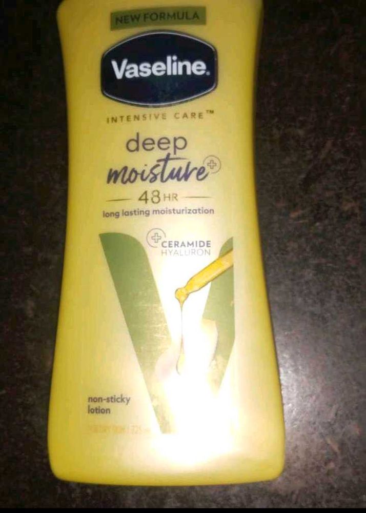 Vaseline Deep Moisture Lotion