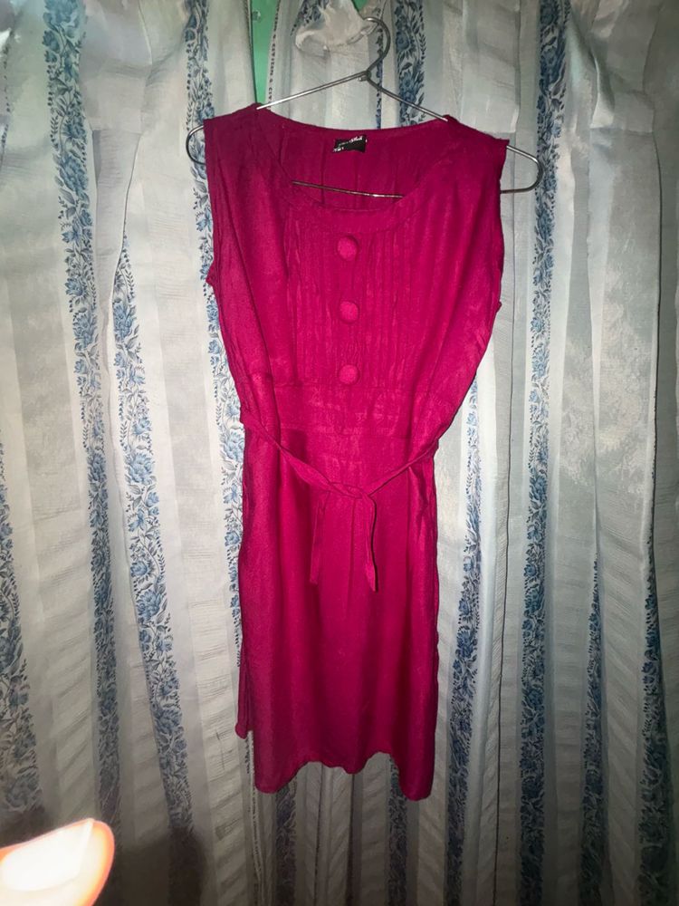 Women's Pink Sleeveless Belted Dress