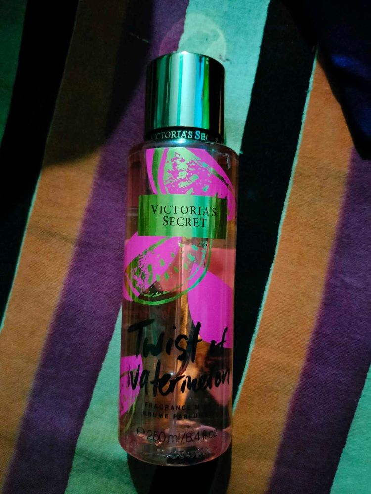 Victoria's Secret Twist of Watermelon Body Mist