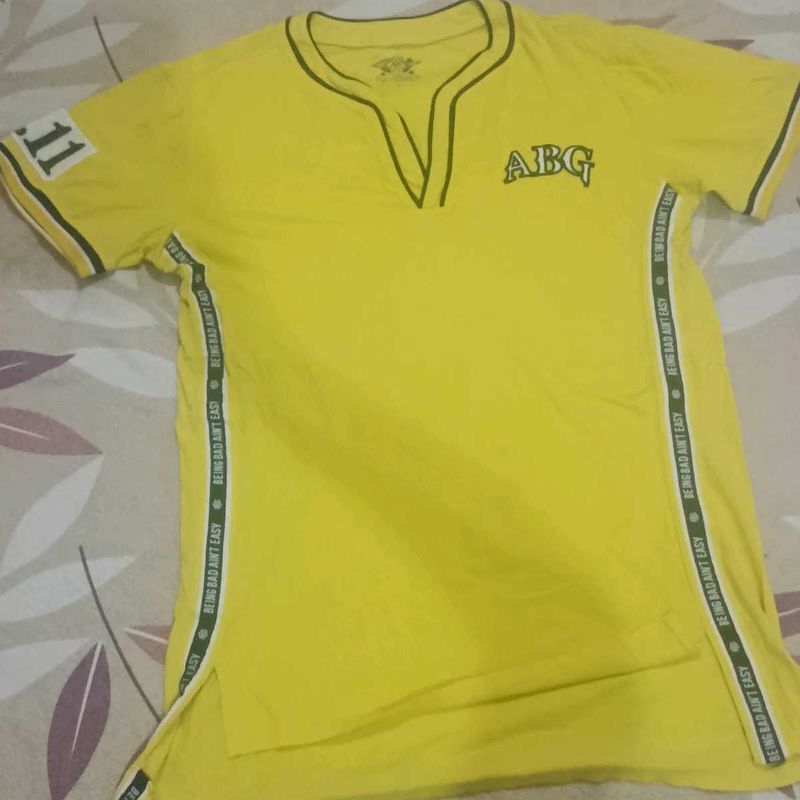 Men's Yellow Graphic T-Shirt