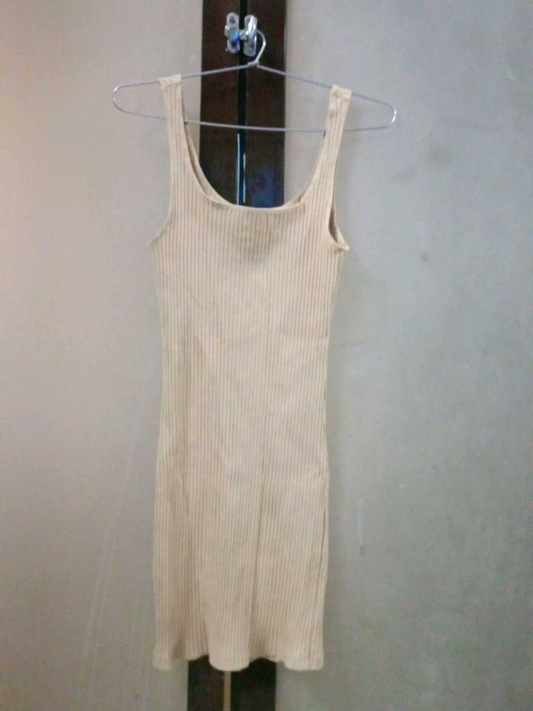 H&amp;M Divided Ribbed Knit Tank Top