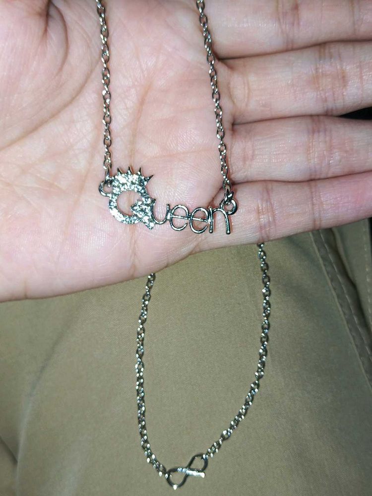 Queen Crown Necklace