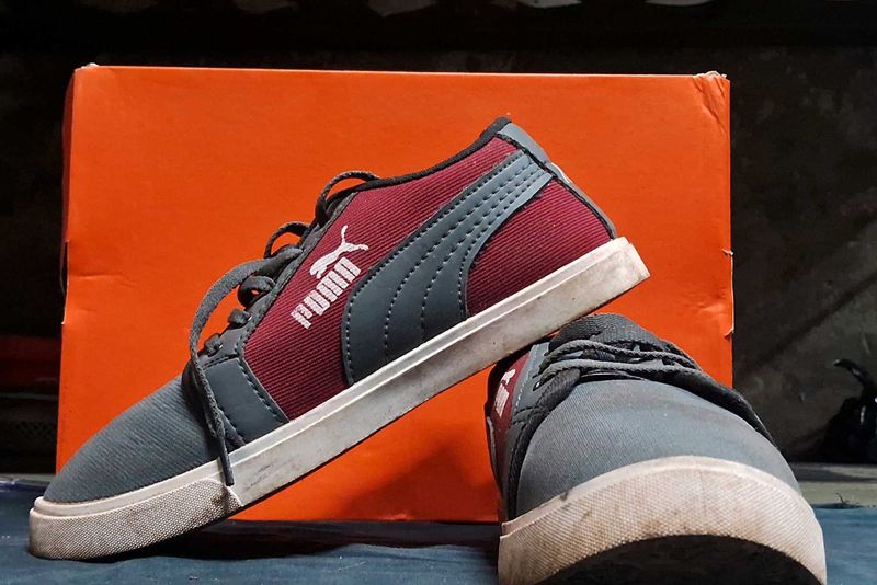 Puma Sneakers