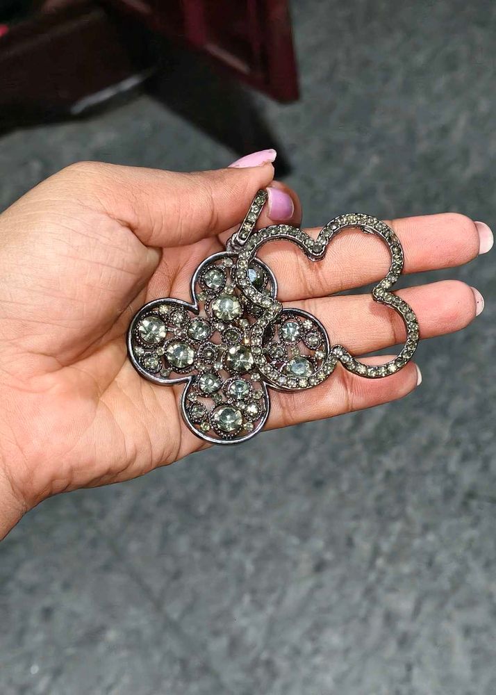Sparkling Combo offer of lockets❤️