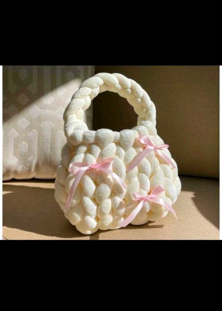 Chunky yarn handbag