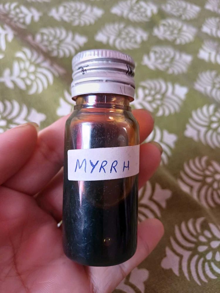 Myrrh essential oil