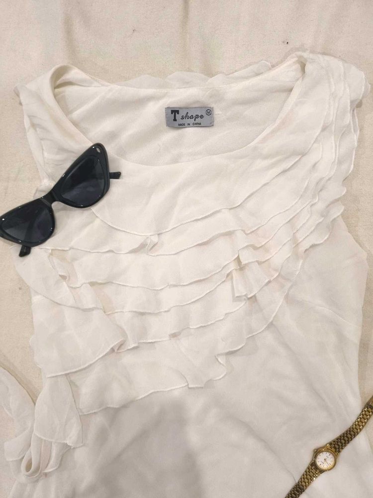 Chic White Ruffled Top