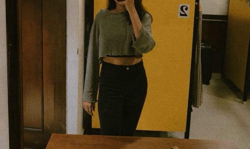 Cropped olive Long Sleeve Top