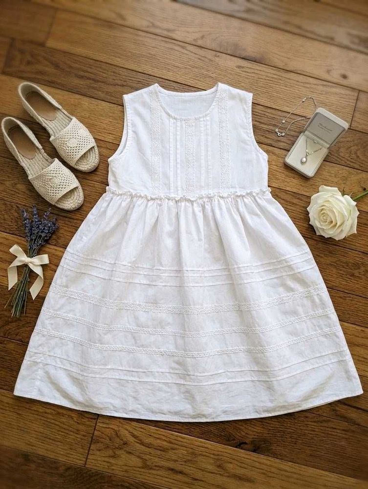 Chic White Sleeveless Summer Dress