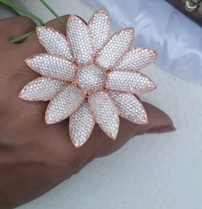 Exquisite Floral zirconia Cocktail Ring