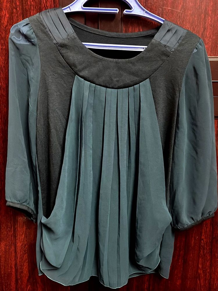 Chic Pleated Tunic Top