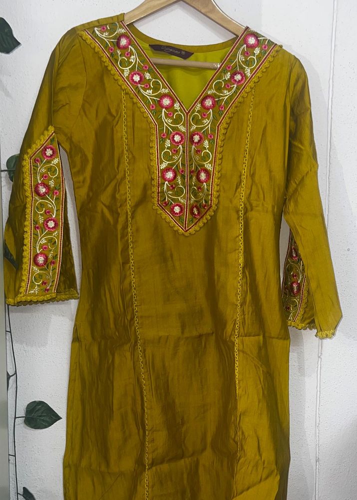 Beautiful Embroidered Kurta
