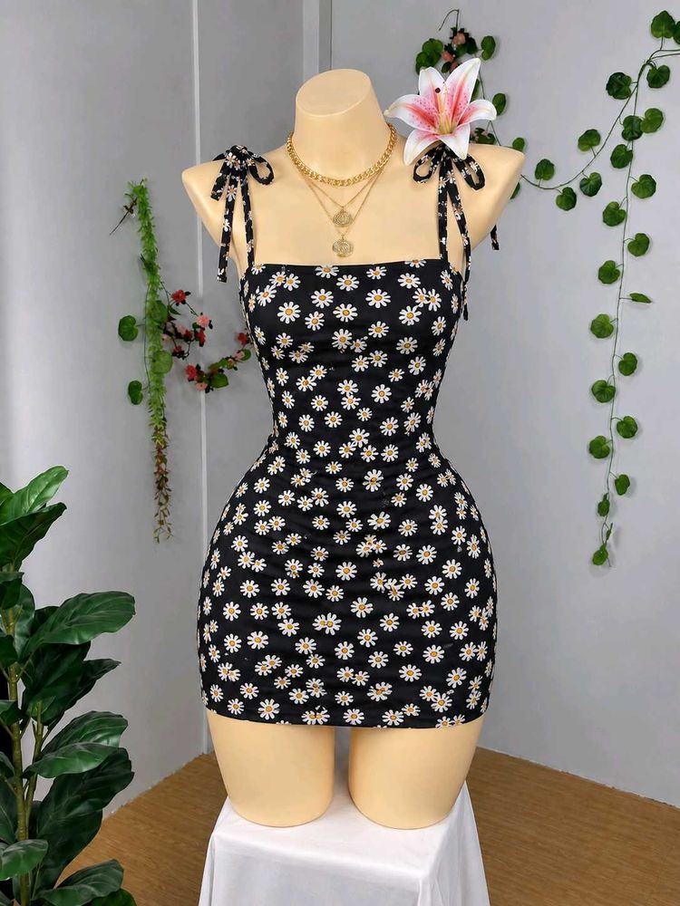 🤍🌼 Cute Daisy Mini Dress 🌼🤍