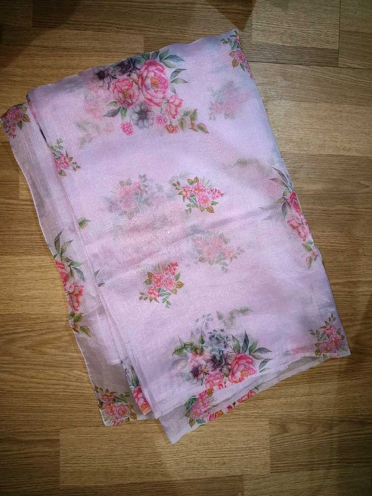 Beautiful Floral Print Saree