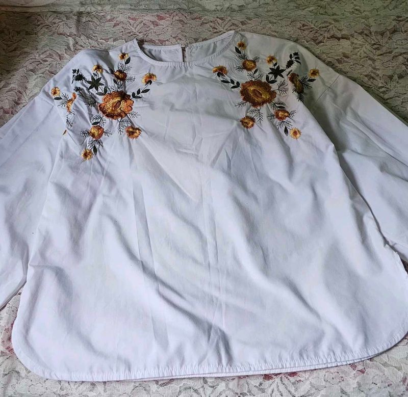 White Embroidered cute top