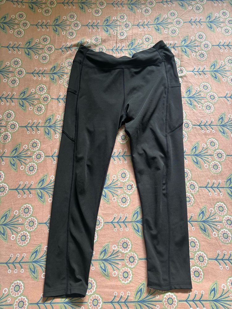 Black Activewear Leggings with Pockets