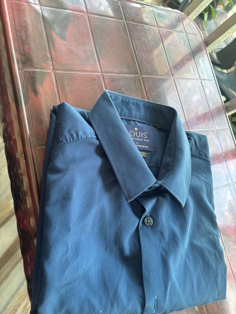 Men's Navy Blue Casual Shirt Louis phiippe