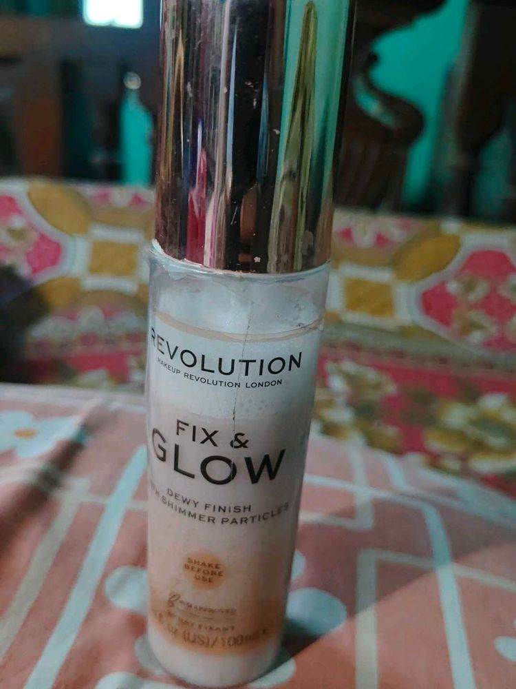 Revolution Fix &amp; Glow Spray