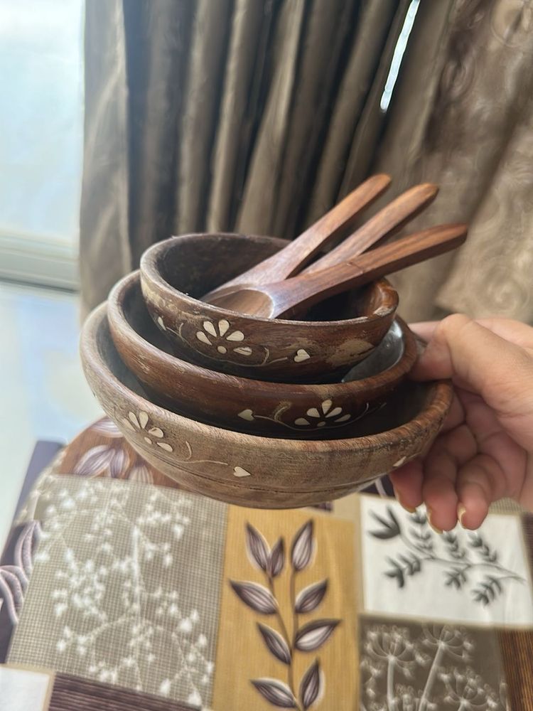 Set of 3- Wooden Bowl with Floral Inlay Spoon