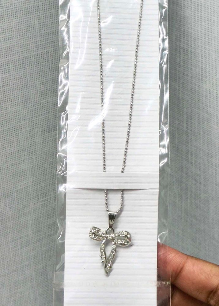 Cute Bow Pendant &amp; Big Pearl Earring Set