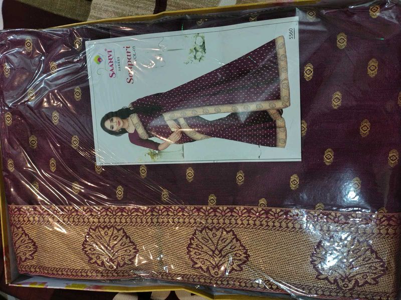 Elegant Maroon Saree with unstitched blouse
