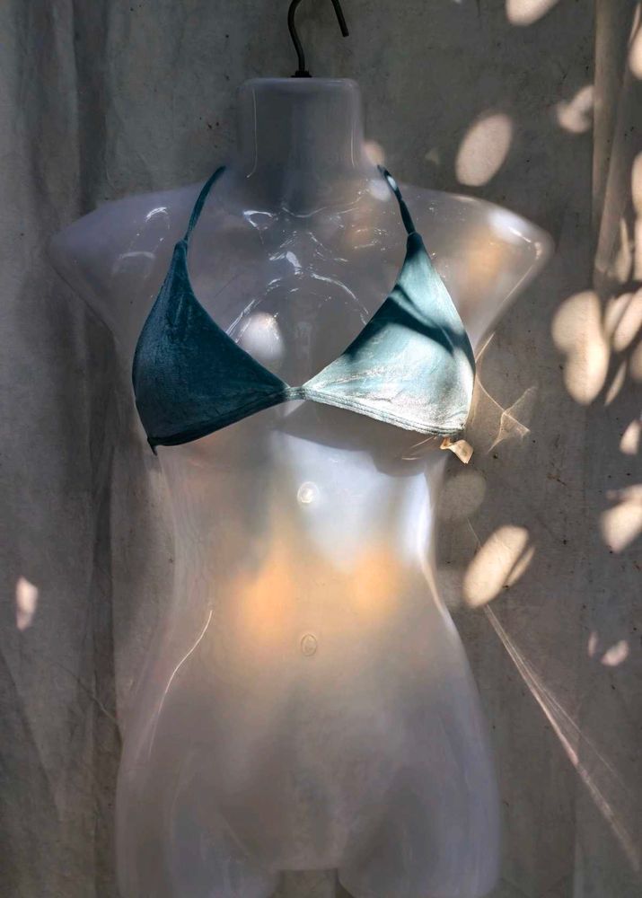 221110. Teal Tie-Dye Bikini Top