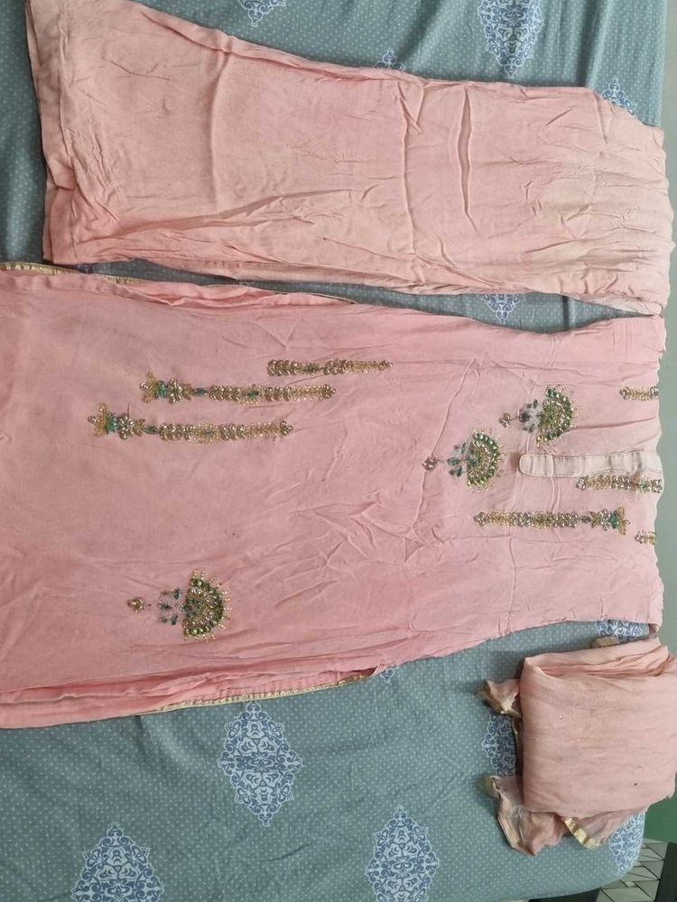 Elegant Pink Embroidered Kurta Set