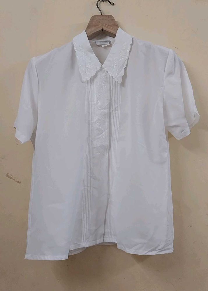 Elegant White Lace Collar Blouse