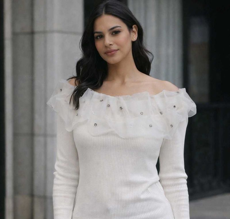 Elegant Off-Shoulder Knit Top