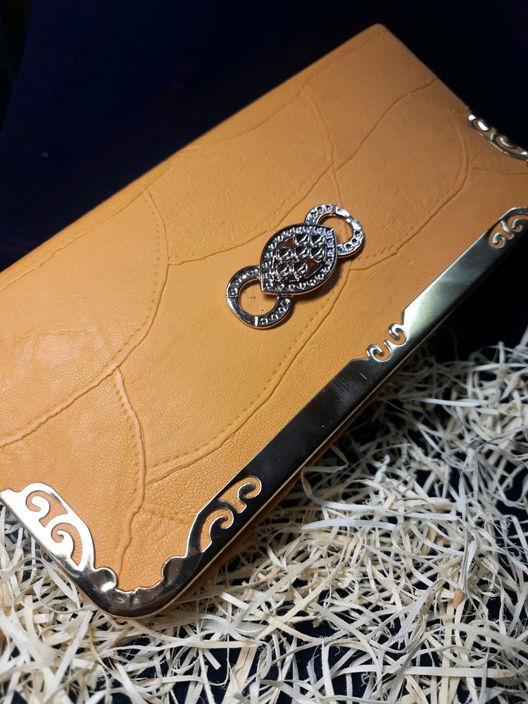 Women's/Girl's  Elegant Clutch Wallet 👌
